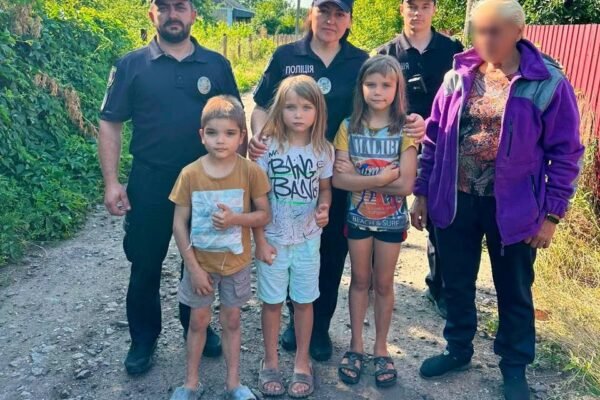 На Вінниччині всю ніч шукали трьох дітей. Їх виявили в нежитловому будинку