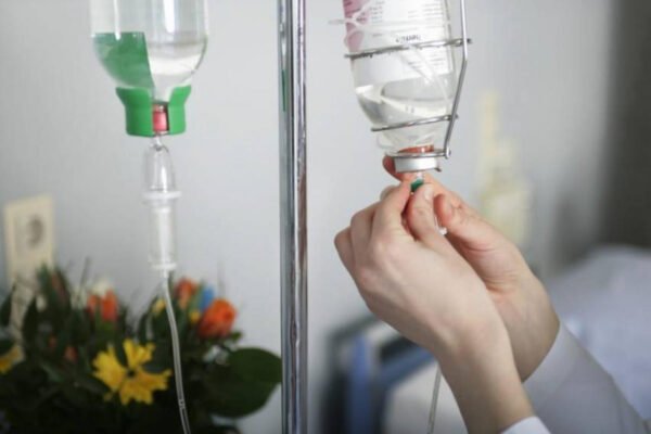 На Закарпатті 10-місячна дитина потрапила до лікарні з підозрою на отруєння щурячою отрутою