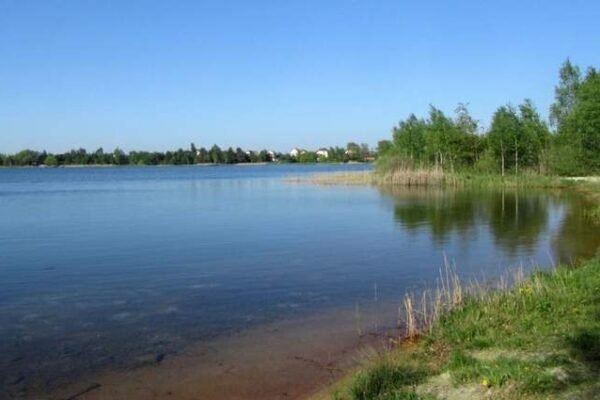 На Львівщині зросла кількість хворих після відпочинку на озері Задорожнє