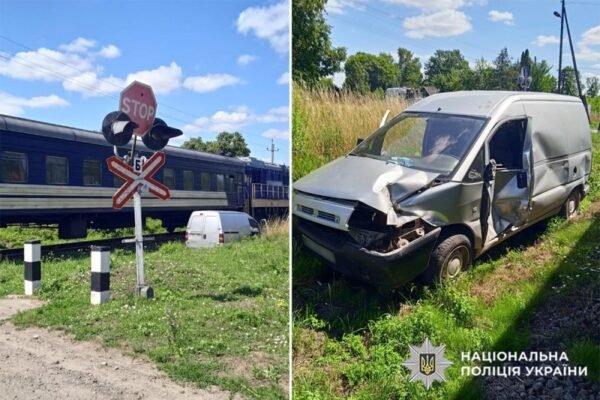 На Хмельниччині авто на переїзді зіткнулося з потягом