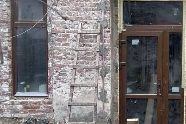 У Львові суд зобов’язав власницю відновити автентичний вигляд будинку-пам’ятки, де жив відомий художник