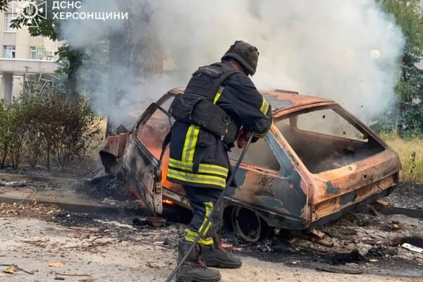 Агресор атакував авто у Херсоні: Є загиблий