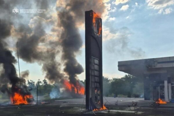 Ворог вдарив по АЗС у Криворізькому районі: Одна людина загинула