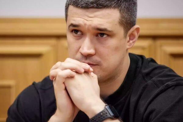 Федоров заявив, що для перемоги у війні необхідно замінити Сирського