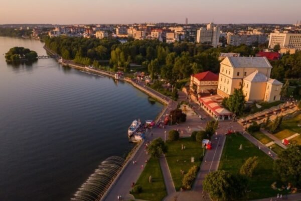 Концерти, фудкорти, крафтовий ярмарок та приготування борщу: У серпні Тернопіль відзначатиме День міста