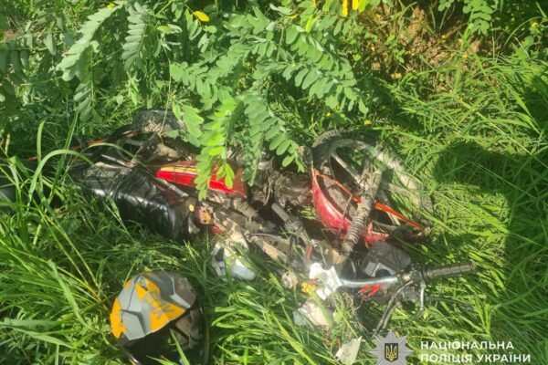 На Закарпатті у ДТП з КамАЗом загинув 15-річний мотоцикліст