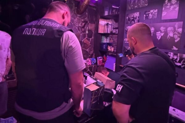У Дніпрі викрили мережу збуту наркотиків через бари і кафе