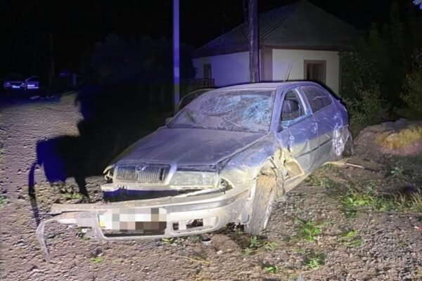 На Кіровоградщині сталася смертельна ДТП: Автомобіль вилетів з дороги і перекинувся