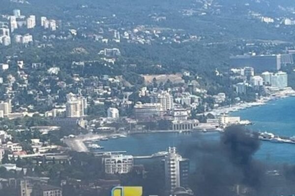 В окупованій Ялті морські безпілотники атакували порт