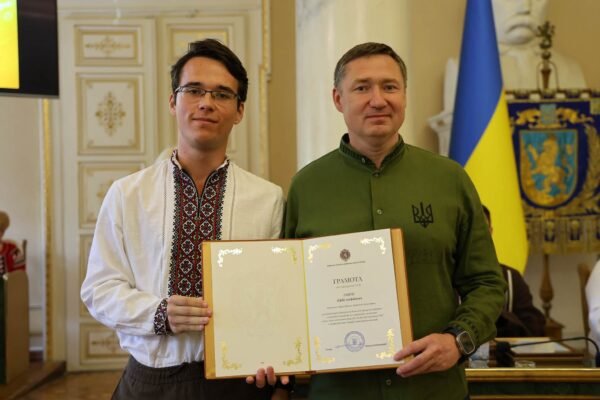 На Львівщині відзначили випускників з найвищими балами НМТ