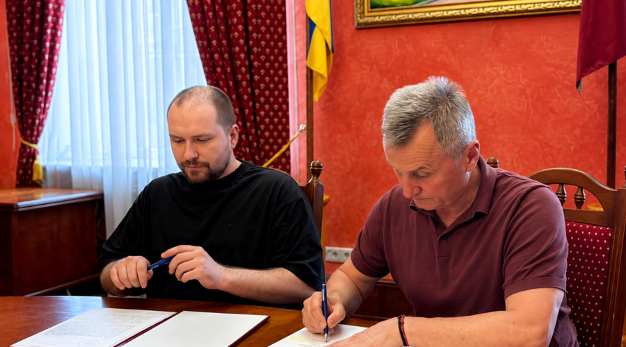 Підписання меморандуму КНУ з Лабораторією клітинних та репродуктивних технологій