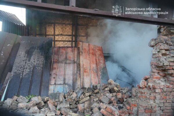 Одна людина загинула через ворожі атаки по Запоріжжю