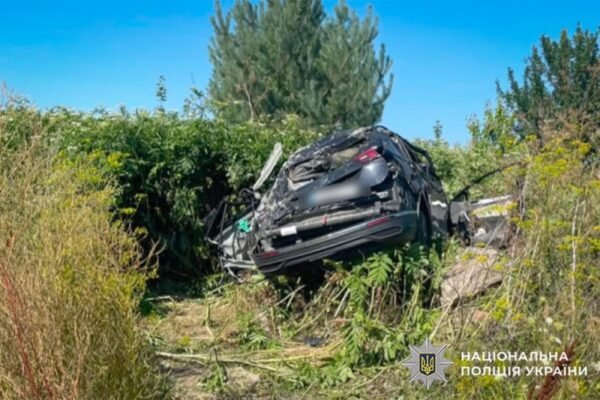 Смертельна ДТП на Хмельниччині: Автівка вилетіла в кювет, водій загинув