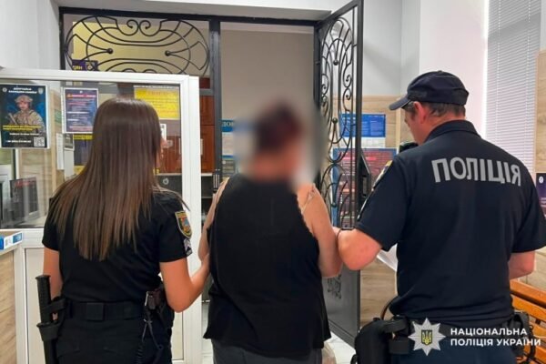 В Одесі жінка прийшла з «покійницею» переоформляти на себе квартиру