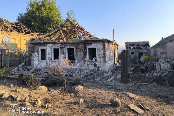 Внаслідок ворожого удару по селу під Краматорськом загинули дві людини