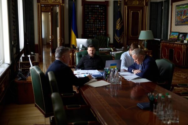 Зеленський провів розмову з прем’єром Нідерландів: Обговорив підготовку до зими