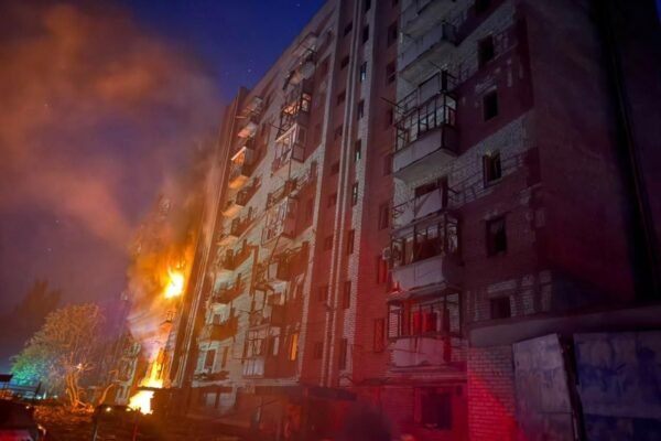 Агресор 8 разів поспіль атакував Краматорськ авіабомбами: Загинула людина