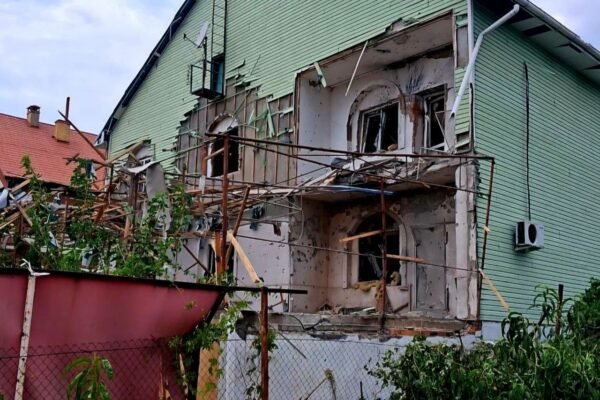 Росіяни 20 разів вдарили по Дніпропетровщині: Одна людина отримала поранення
