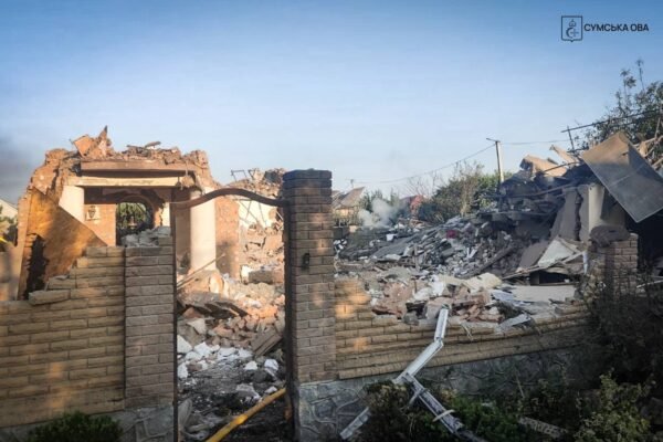 Російська бомба вбила двох дітей та жінку в Сумах
