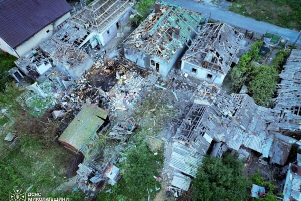 Росіяни вдарили по Миколаєву: Загинула людина. ще 7 поранені
