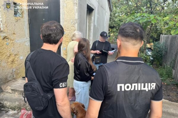 У Житомирі викрили агентів РФ, що за гроші допомагали реєструвати ворогу термінали Старлінк