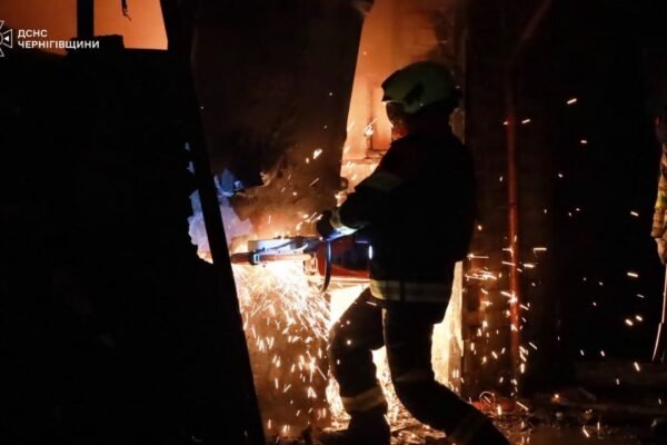 Внаслідок обстрілів на Чернігівщині спалахнули пожежі, постраждала дитина