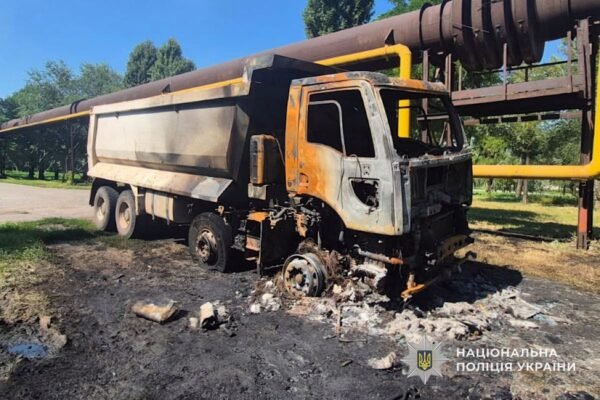 У Кривому Розі дві жінки підпалювали автомобілі за гроші