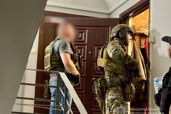 В Одесі 50-річний чоловік вбив своїх батьків та поранив брата із мисливської рушниці