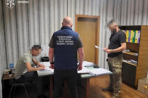 Більше 16 млн гривень “бойових” виплат без участі у боях: На Львівщині повідомили про підозру військовому посадовцю