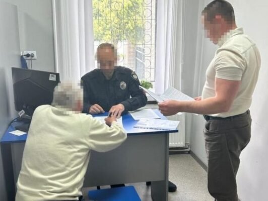 За розбещення та зґвалтування 10-річної дівчинки на Вінниччині судитимуть 82-річного педофіла
