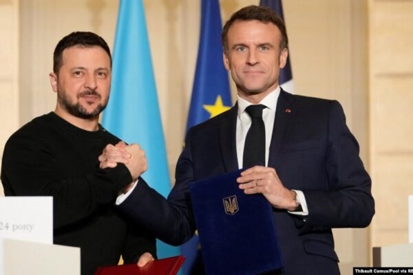 Безпека та зимовий пакет підтримки для України: Зеленський зустрівся із Макроном