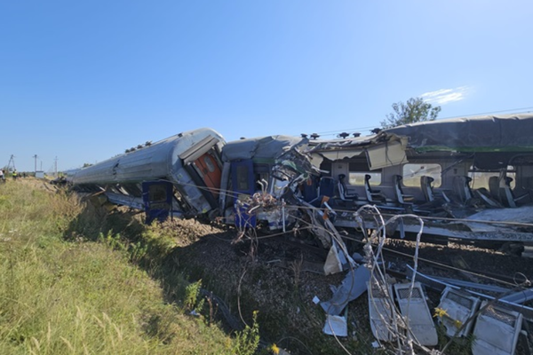 Смертельна ДТП у Польщі: Потяг зіткнувся із вантажівкою