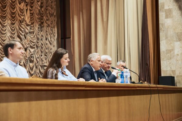 Зброя, ППО та санкції: Жовква у КНУ назвав завдання дипломатії під час війни