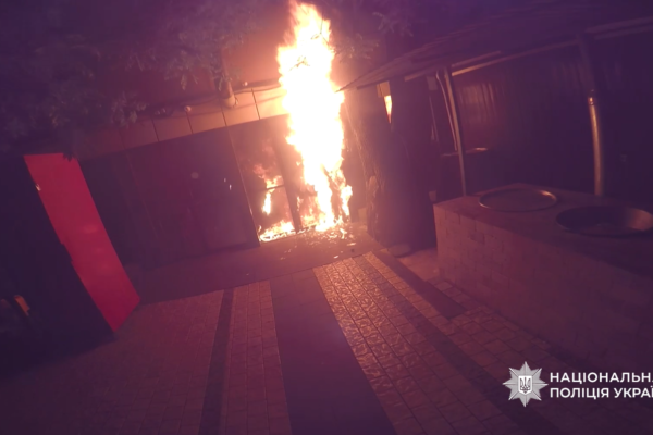 Житель Херсона підпалив ресторан в Одесі на замовлення (ВІДЕО)
