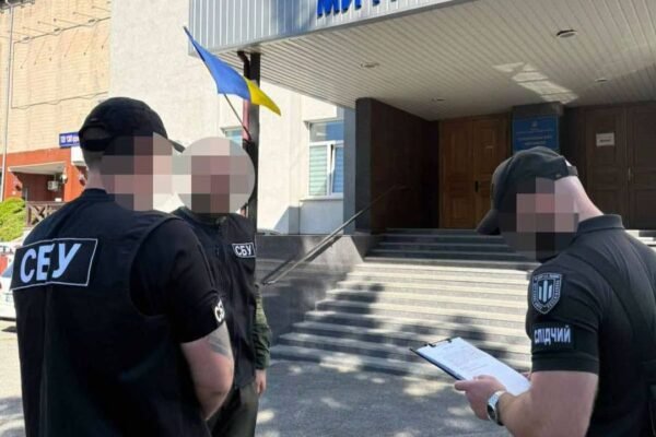 Головний інспектор Тернопільської митниці торгував відстрочками через вступ до вишів
