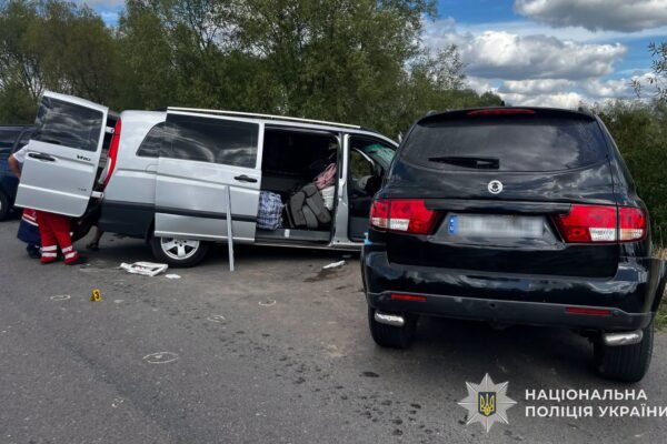 У ДТП поблизу Львова травмувалися п’ятеро осіб: Поліція затримала водія кросовера – він був п’яний (ФОТО)