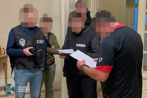На Львівщині СБУ затримала організатора банди торговців наркотиками та зброєю
