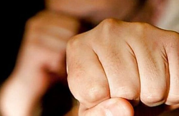На Львівщині 13-річна дівчина побила 11-річного хлопця: Поліція відкрила кримінальне провадження