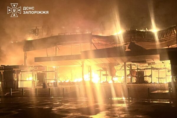 Через удар по Запоріжжю зруйнований торговельний центр