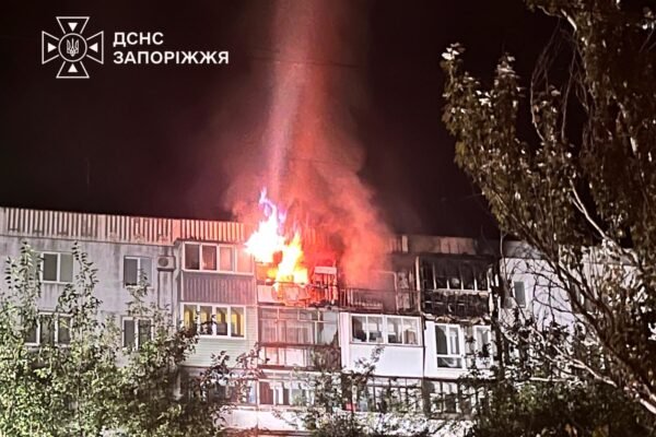 Горіли балкони і квартири: У Запоріжжі через атаку БпЛА є загиблий