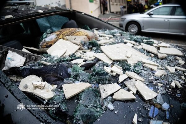 У Дніпрі зросла кількість постраждалих від удару по центру міста