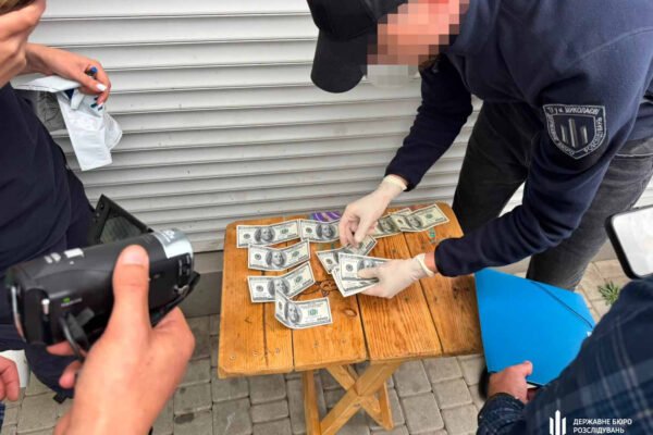 Посадовець Держпродспоживслужби Одещини налагодив бізнес на поборах з підприємців