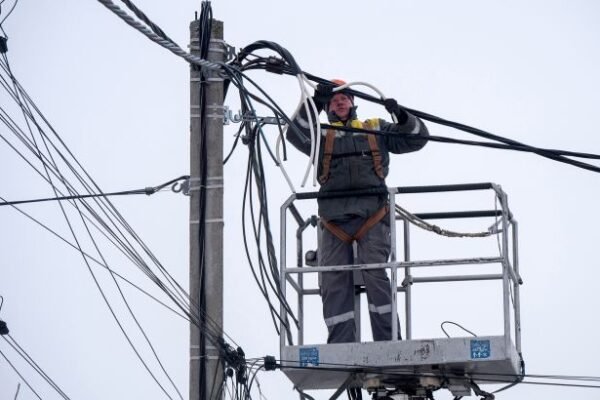 У НКРЕКП змінили правила відключення від електрики за борги