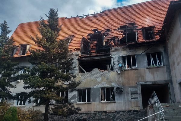 Росіяни вдарили по Запоріжжю: Атакували адмінбудівлю лісництва