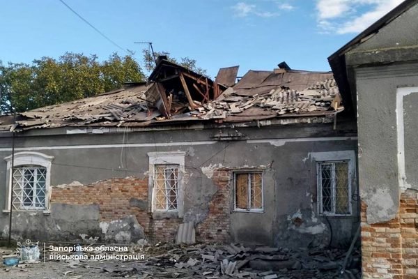 Росіяни обстріляли Запорізький район: Влучили у приміщення Біленьківської сільської ради