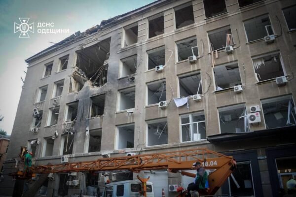 Внночі ворог масовано атакував Одещину. Є руйнування та постраждалі
