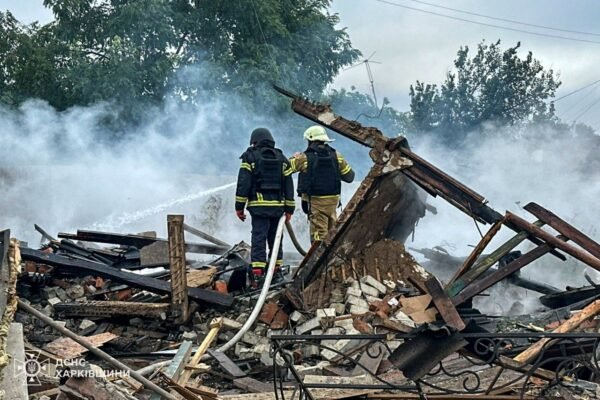 Росіяни атакували Золочів на Харківщині, поцілили в будинок