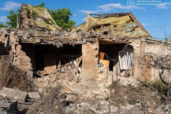 Ворог минулої доби атакував півсотні населених пунктів на Запоріжжі. Є поранені