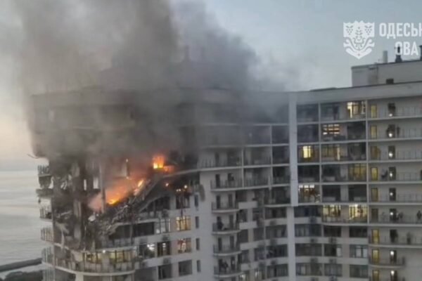 Окупанти вночі масовано атакували Одещину. Є масштабні руйнування та багато поранених