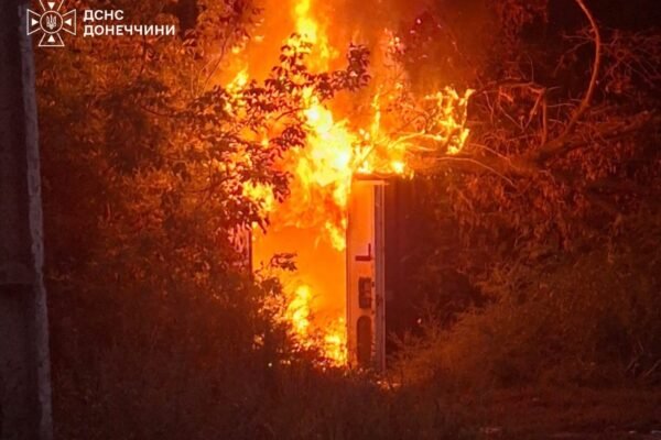 Внаслідок атак РФ по Словʼянську є значні руйнування